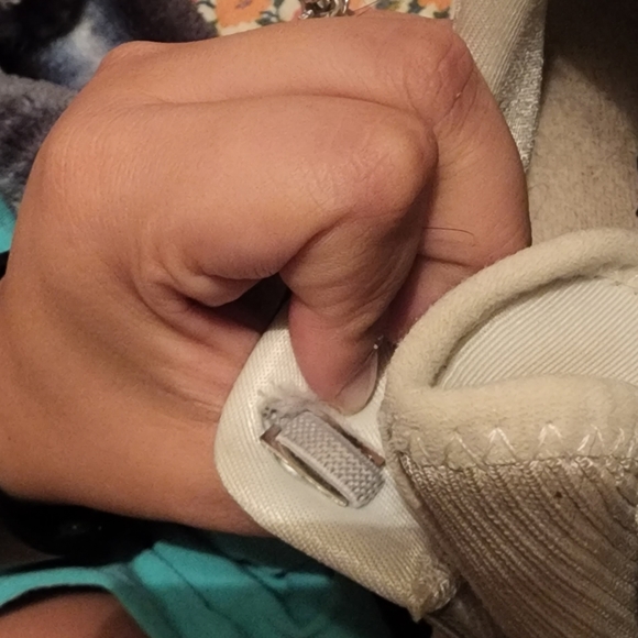 Adidas - Picture 4 of 4